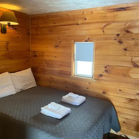 Pine Crest Motel & Cabins Barton Exterior photo